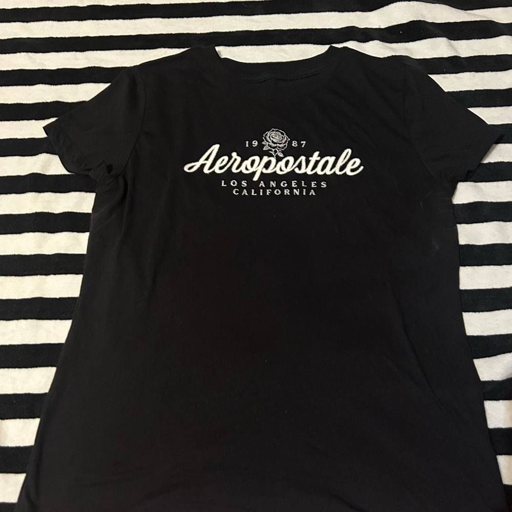 Aeropostale Black Tee with White Graphic